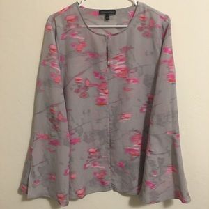 Banana Republic - Size Large - Grey Flowing Top